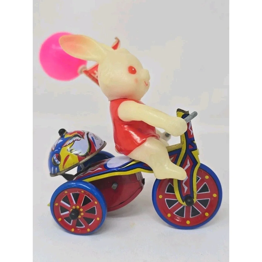 Mechanical Wind Up Tin Easter Bunny Rabbit On Tricycle Toy clean Working PB196